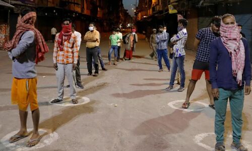 ज्यादातर मुख्यमंत्री पांचवें लॉकडाउन के पक्ष में, 2 सप्ताह और बढ़ सकती है राष्ट्रीय बंदी