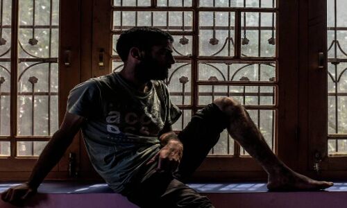 तनाव और घुटन की चपेट में कश्मीरी, लगातार बढ़ रहे हैं मानसिक रोगी