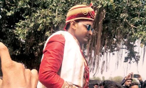 दलित दूल्हा चढ़ा घोड़ी तो गुजरात में गुस्साए सवर्णों ने बारात को रोका घंटों