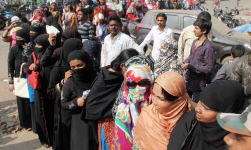 NPR की अफवाह के चलते गांववालों ने बैंक से निकाले 6 करोड़ रुपये, तमिलनाडु के तूतीकोरिन की घटना