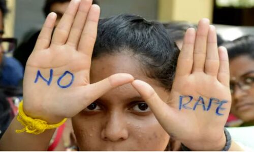 मर्द पहले से ही सेक्स को लेकर हिंसक थे, इंटरनेट और मोबाइल ने उसे और बढ़ावा दिया है मर्द पहले से ही सेक्स को लेकर हिंसक थे, इंटरनेट और मोबाइल ने उसे और बढ़ावा दिया है