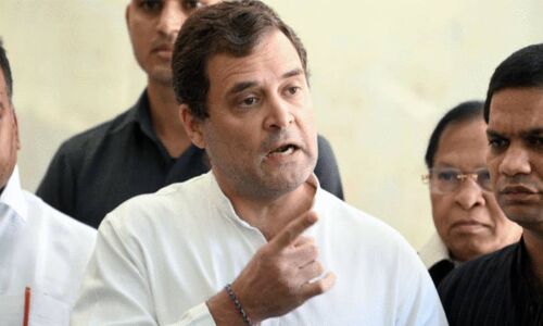 गरीबों के हिस्से के चावल से अमीरों के लिए सैनिटाइजर बनवा रही सरकार