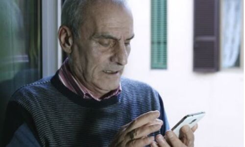 प्रियदर्शन की कहानी स्मार्टफोन