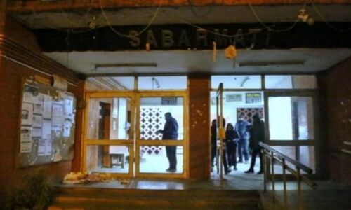 जेएनयू छात्रों को हॉस्टल खाली करने का फरमान, छात्रों ने कहा हम कैसे जाएं