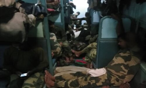कश्मीर से बंगाल भेजे गए सैनिकों की हालत देख भर आएंगी आपकी आंखें