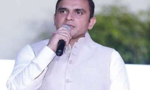 आसान नहीं सुमित हृदयेश की पहली पारी