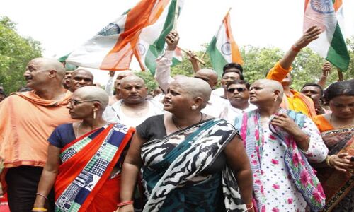 2 लाख 14 हजार शिक्षकों को नहीं मिला 4 महीने से वेतन, योगी बोले झंडा लहराओगे तो जिंदगीभर रहोगे बेरोजगार 2 लाख 14 हजार शिक्षकों को नहीं मिला 4 महीने से वेतन, योगी बोले झंडा लहराओगे तो जिंदगीभर रहोगे बेरोजगार