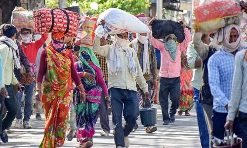 मजदूरों को ट्रेन-बस से मुफ्त भेजने पर उद्योगपतियों ने जताई नाराजगी, कहा चले गए तो कौन चलाएगा हमारी फैक्ट्रियां