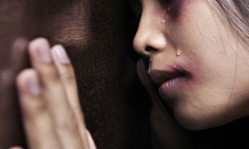 पति के लिए वह सिर्फ बच्चा जनने वाली मशीन थी