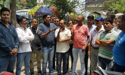 हिंदी पत्रकारिता दिवस पर हल्द्वानी में पत्रकारों का मौन प्रदर्शन हिंदी पत्रकारिता दिवस पर हल्द्वानी में पत्रकारों का मौन प्रदर्शन