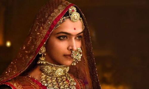 फिल्म पदमावती को लेकर सेंसर बोर्ड ने दिया अजीबोगरीब फैसला