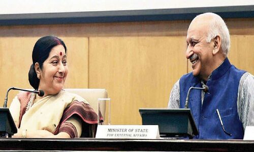 और पांच महिला पत्रकार आईं सामने, कहा मोदी के केंद्रीय मंत्री हैं यौन उत्पीड़क