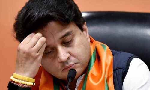 ज्योतिरादित्य सिंधिया की बढ़ी मुश्किलें, दस्तावेजों में हेरफेर कर जमीन बेचने का मामला