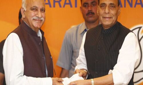 भाजपा के केंद्रीय मंत्री इंटरव्यू के बाद शराब और हमबिस्तर होने का बनाते थे दबाव