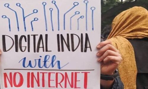 6 महीनों में इंटरनेट बंदी से हुआ देश को 9 हजार करोड़ का नुकसान