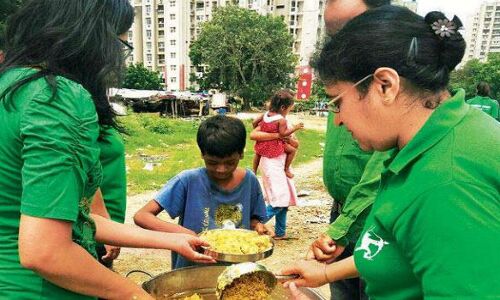 भूख से आजादी के लिए जंग लड़ते रोबिन्स