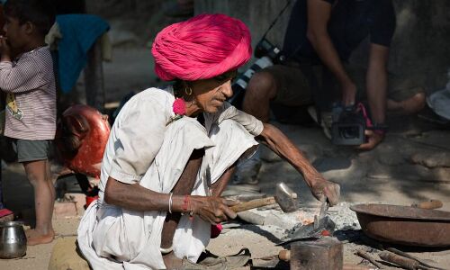 घुमंतू जाति के गाड़ोलिया लोहार को जानिए, जिनकी मोदी ने कोरोना की लड़ाई में की है तारीफ
