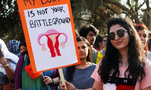 बिना संघर्ष के औरतों को न मर्द कुछ देंगे, न ही सरकारें