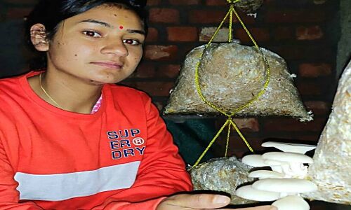 मिशन मशरूम से पहाड़ में पलायन रोकने और रोजगार सृजन की अलख जगाती चमोली की बेटी सोनी बिष्ट