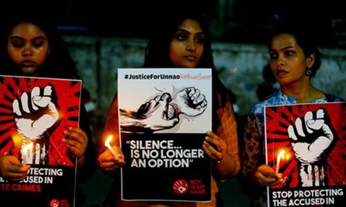 भाजपा सरकार आने के बाद 176 फीसदी बढ़े दुष्कर्म के मामले, भारत में हर रोज 90 महिलाओं से दुष्कर्म