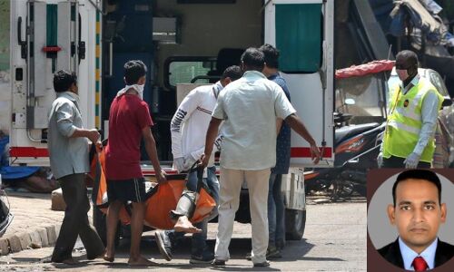 कोरोना वायरस नहीं, पुलिस और स्वास्थ्य अधिकारियों की लापरवाही ने मेरी मां को मार डाला कोरोना वायरस नहीं, पुलिस और स्वास्थ्य अधिकारियों की लापरवाही ने मेरी मां को मार डाला