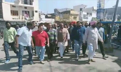 शिक्षा मंत्री के सामने खनन कारोबारियों ने पीटा थानाध्यक्ष को थाने में घुसकर