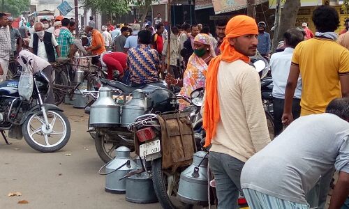 लॉकडाउन के बीच कानपुर के कर्नलगंज हॉटस्पॉट में कोरोना से पहली मौत लॉकडाउन के बीच कानपुर के कर्नलगंज हॉटस्पॉट में कोरोना से पहली मौत