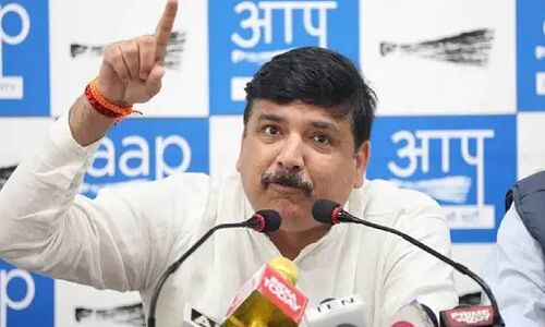 जब खुद रेलवे ने दिया ट्रेन चलने का आदेश तो मजदूर कैसे हो गए दोषी, संजय सिंह ने उठाया सवाल