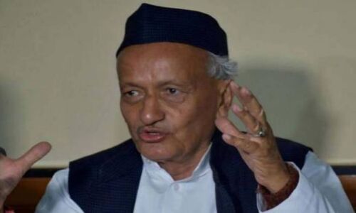 कोश्यारी की नजर मुख्यमंत्री की कुर्सी पर!