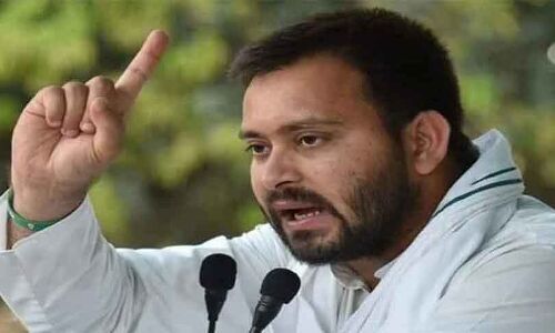 Lockdown: तेजस्वी यादव बोले- बीमारी लेकर आए हवाई जहाज वाले और भुगते पैदल चलने वाले