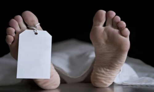 लॉकडाउन के बीच मां-बाप करते रहे एंबुलेंस की तलाश और चली गयी मासूम की जान