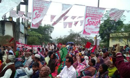 मालिकों के हित में बदलते श्रम कानून