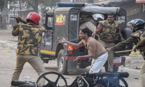 CAA-NRC के खिलाफ हुए प्रदर्शनों में यूपी पुलिस की बर्बरता पर कोर्ट ने जारी किया योगी सरकार को नोटिस