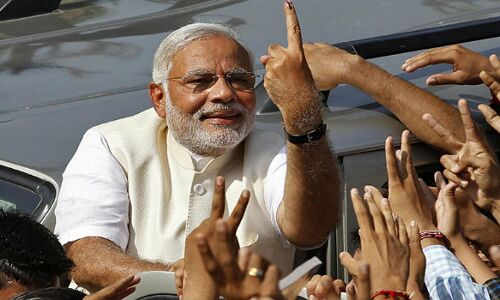 लाश जले या सिर कटे मोदी जी का तो सिर्फ गुजरात बचे