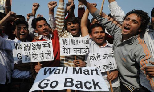 वालमार्ट की खरीद से भारत में होंगे 20 से 22 करोड़ परिवार प्रभावित वालमार्ट की खरीद से भारत में होंगे 20 से 22 करोड़ परिवार प्रभावित