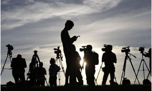 सेंसरशिप: दिल्ली दंगे पर दो TV चैनलों ने RSS और पुलिस की आलोचना, मोदी सरकार ने लगाया बैन