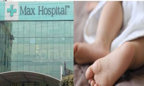 जिंदा बच्चे को कफन में लपेटने वाले मैक्स के डॉक्टरों को मेडिकल काउंसिल ने दी क्लीनचिट जिंदा बच्चे को कफन में लपेटने वाले मैक्स के डॉक्टरों को मेडिकल काउंसिल ने दी क्लीनचिट