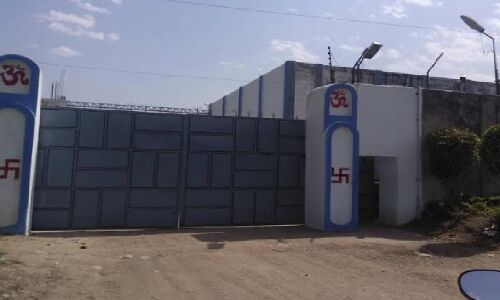 अवैध कब्जा : उत्तराखंड में तालाब की जमीन पर लगा दी फैक्ट्री