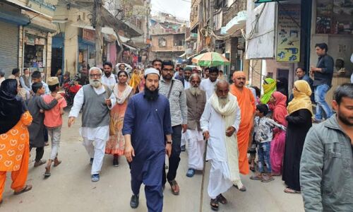 हरिद्वार के संतों के नेतृत्व में खुदाई खिदमतगार ने दंगा प्रभावित इलाकों में निकाला शांति मार्च