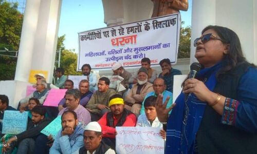 लखनऊ में कश्मीरियों पर नहीं लखनवी तहजीब पर हुआ है हमला