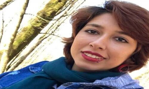 हिजाब के खिलाफ आंदोलन कर रही 20 साल की युवती को कोर्ट ने दी 24 साल की सजा, कहा हिजाब हटाने से बढ़ेगी वेश्यावृत्ति