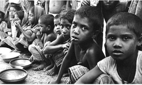 योगीराज : 15 दिन से भूख से तड़प रहे थे बच्चे, नहीं देख पाया मजदूर पिता, लगा ली फांसी