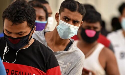 ज़ुर्माना ना भर पाने के चलते अरब देशों में फंसे हैं हजारों भारतीय मजदूर