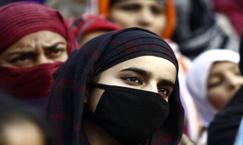 सुरक्षाबलों ने कश्मीरी महिलाओं पर जितनी यौन हिंसा की, उस पर लिखा जा सकता है ग्रंथ