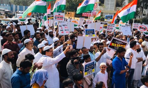 CAA के खिलाफ प्रदर्शन के दौरान चर्च ने मुसलमानों को नमाज के लिए खोले दरवाजे, धर्मनिरपेक्षता का दिया संदेश