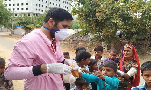 जयपुर : Lockdown में मजदूरों और जरूरतमंदों के मसीहा बने सामाजिक संगठन