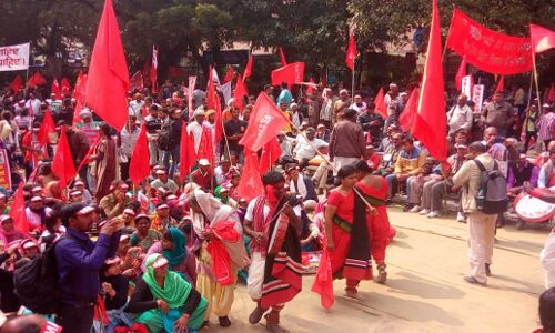 मजदूरों की दिल्ली में ललकार —युद्ध नहीं अधिकार चाहिए, 8 घंटे का पूरा दाम चाहिए मजदूरों की दिल्ली में ललकार —युद्ध नहीं अधिकार चाहिए, 8 घंटे का पूरा दाम चाहिए