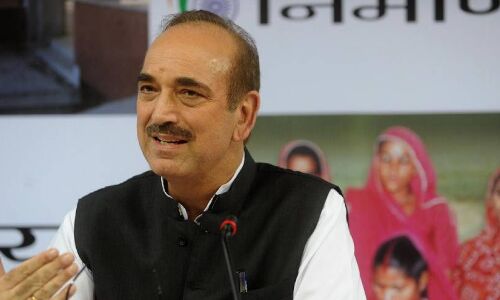 मनरेगा मजदूरों से करायी जाए हरियाणा, पंजाब में गेहूं की कटाई : गुलाम नबी आजाद