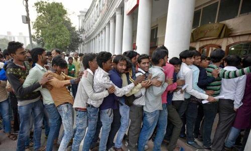 नोटबंदी के मुद्दे पर उत्तराखंड में जुट रही है जनता