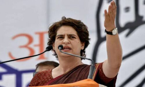 प्रियंका गांधी की बड़ी मांग, यूपी में लोन की ब्याज दरें शून्य करे योगी सरकार
